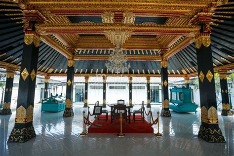  Keraton: Exploring Malay Majesty Through Architectural Brilliance!